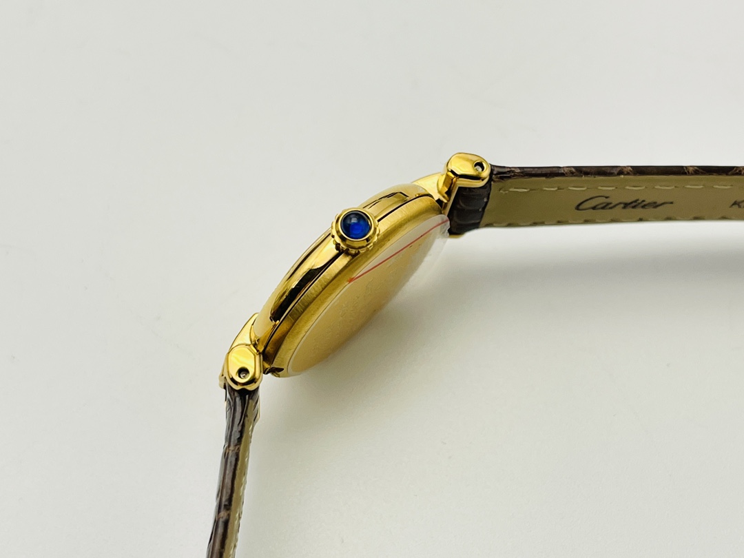 17Swiss-Cartier-Replica-Leather-strap-24MM-4