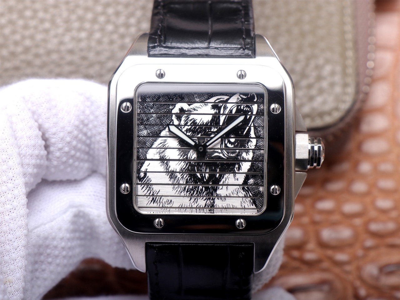 101Swiss-Cartier-Santos-Replica-WM505914-Leather-strap-45MM