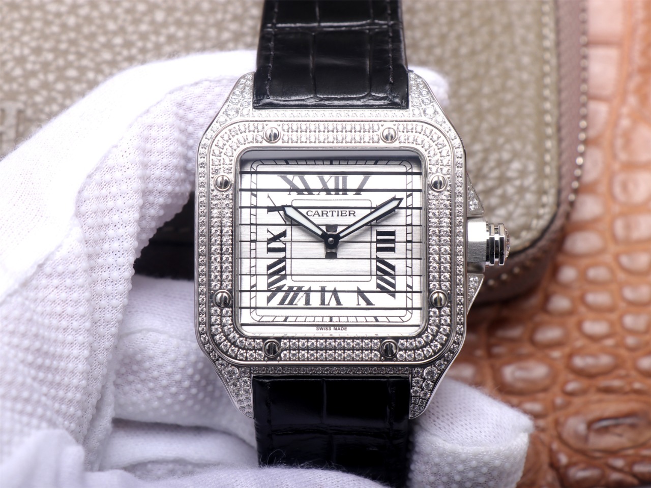 103Swiss-Cartier-Santos-Replica-WM505914-Leather-strap-45MM