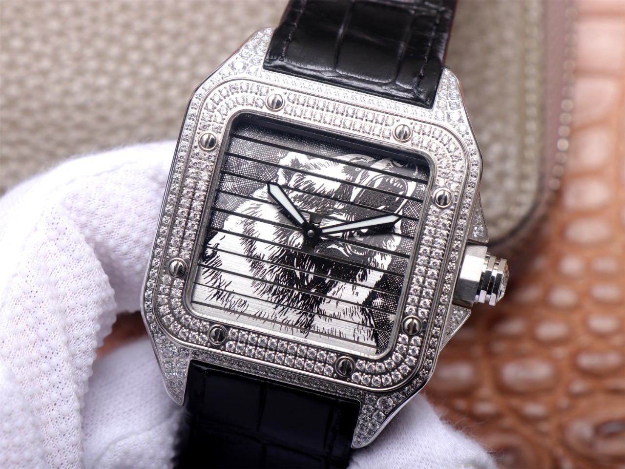 104Swiss-Cartier-Santos-Replica-WM505914-Leather-strap-45MM