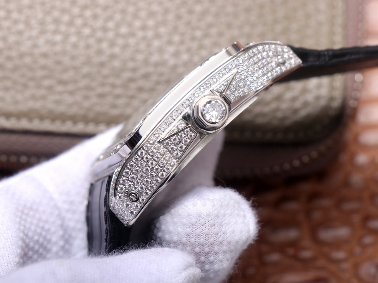 105Swiss-Cartier-Santos-Replica-WM505914-Leather-strap-45MM-1