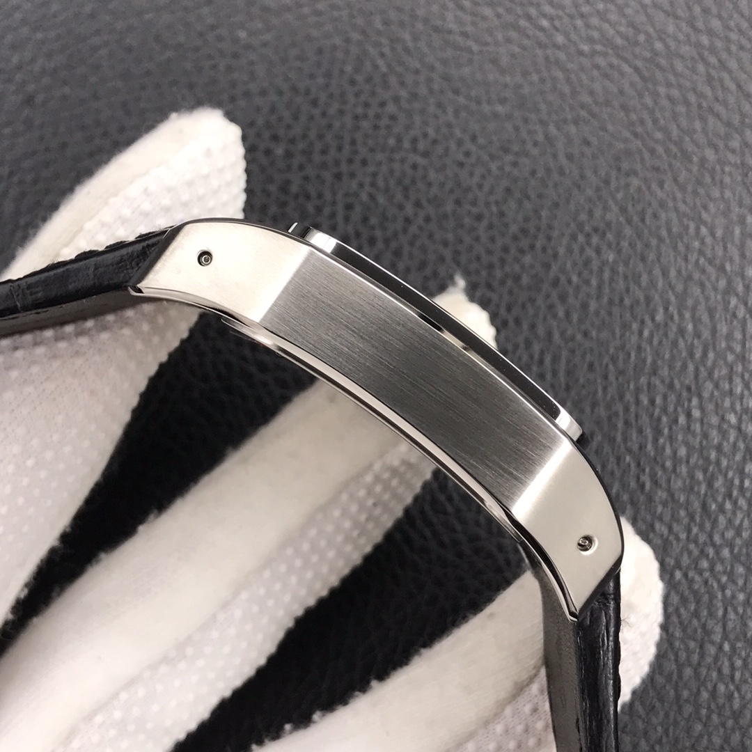 128Swiss-Cartier-Santos-Replica-Leather-strap-41MM-5