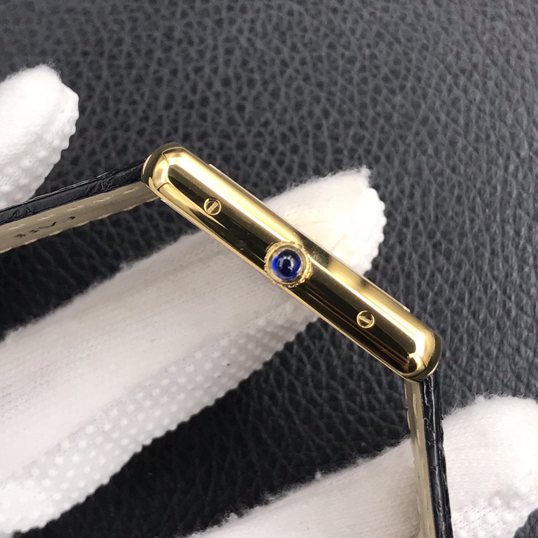 138Swiss-Cartier-Tank-Replica-Leather-strap-24x31MM-4