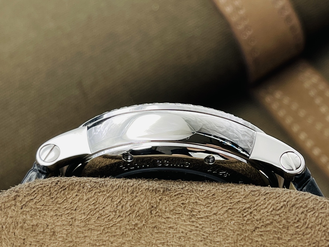 52Swiss-Cartie-Replica-HPI00593-Leather-strap-40MM-5