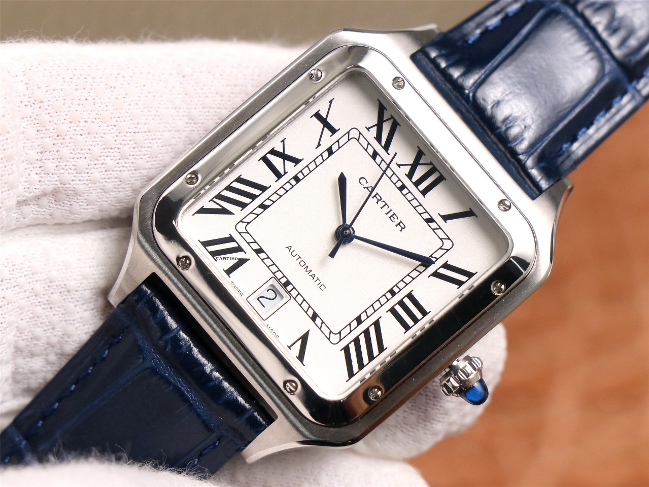 66Swiss-Cartie-Santos-Replica-Leather-strap-52MM-3