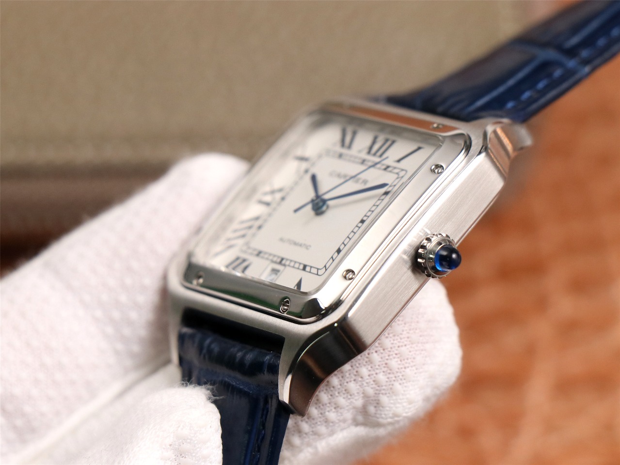 66Swiss-Cartie-Santos-Replica-Leather-strap-52MM-4