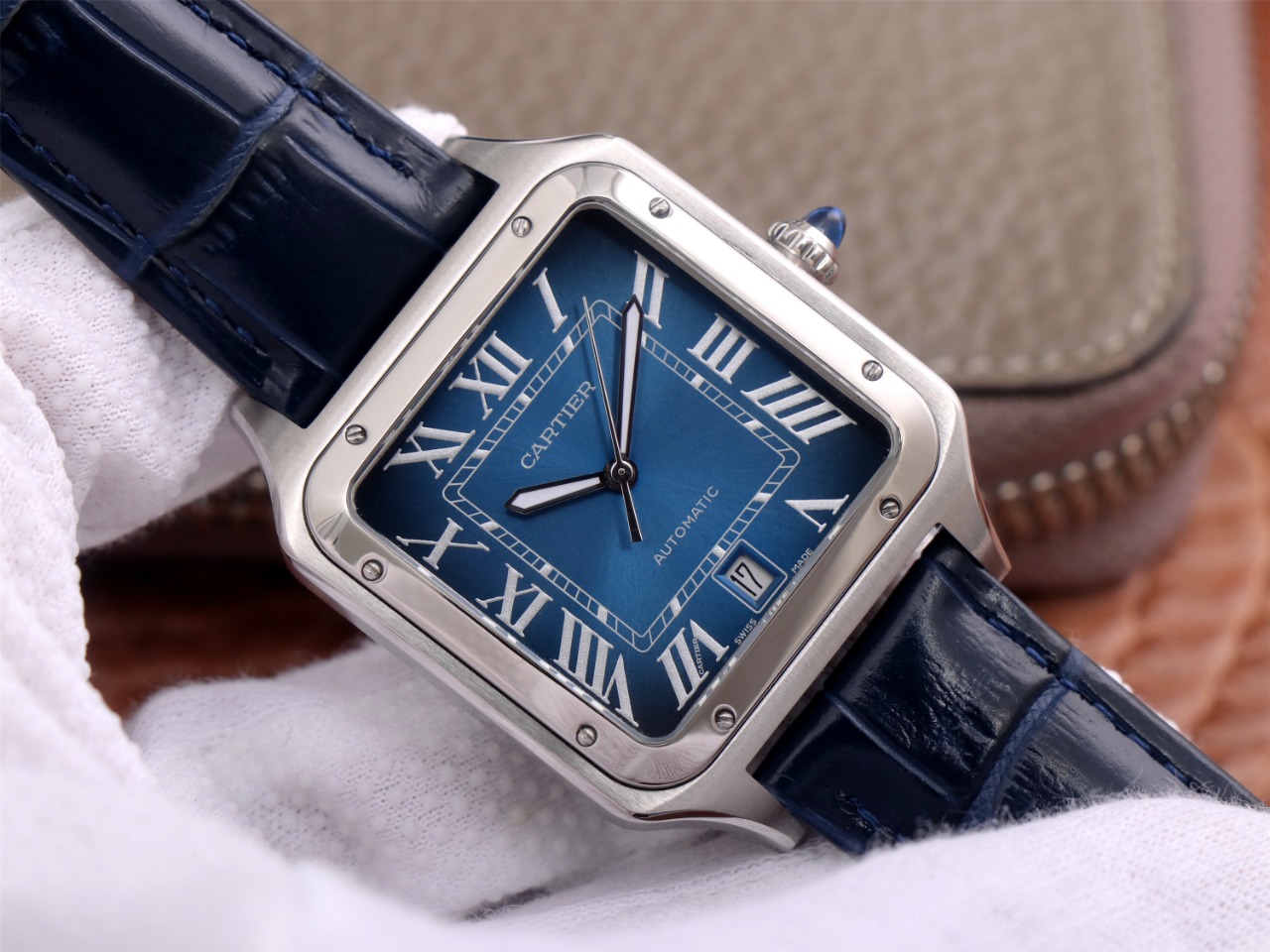 68Swiss-Cartie-Santos-Replica-Leather-strap-52MM-1
