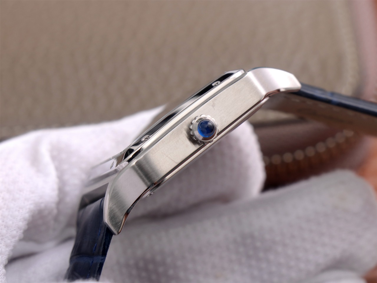 68Swiss-Cartie-Santos-Replica-Leather-strap-52MM-4