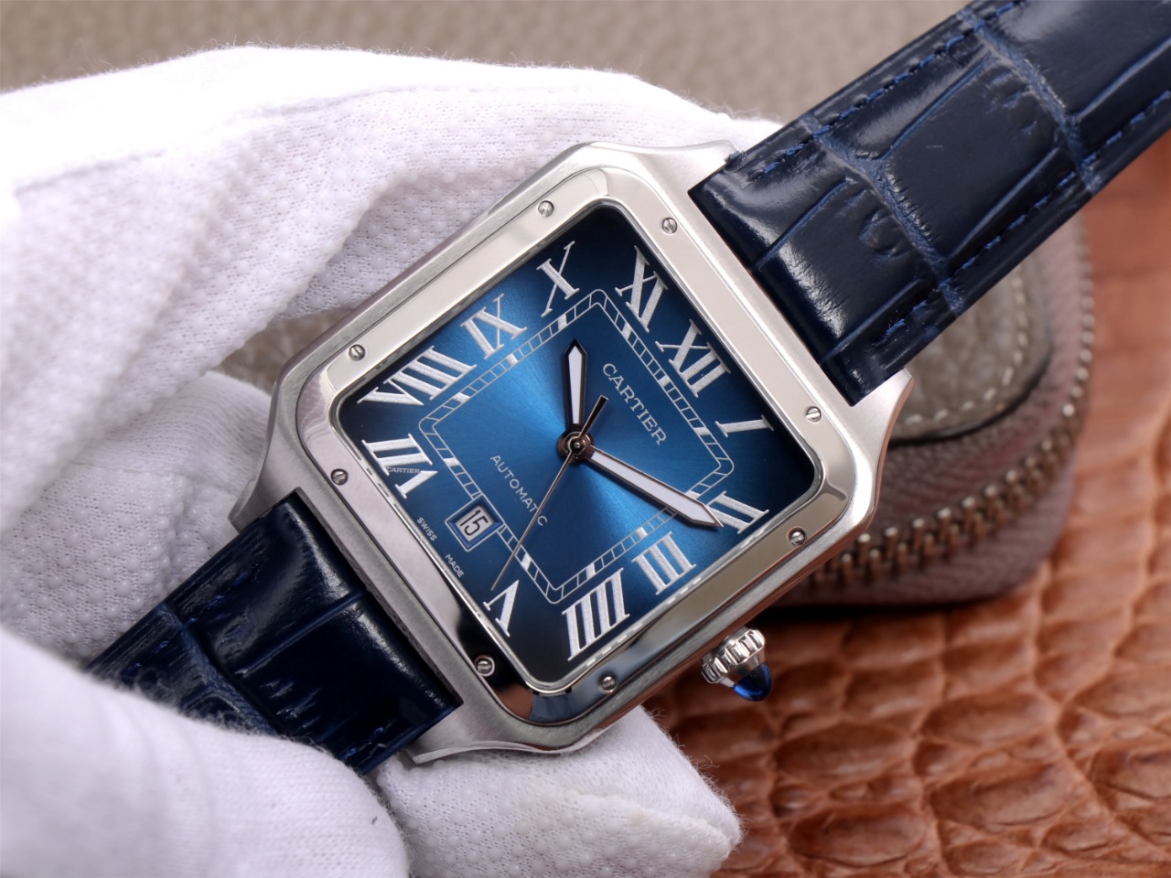 69Swiss-Cartie-Santos-Replica-Leather-strap-52MM-2