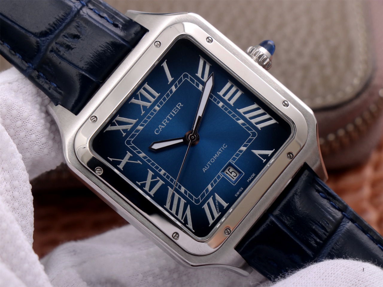 69Swiss-Cartie-Santos-Replica-Leather-strap-52MM-3