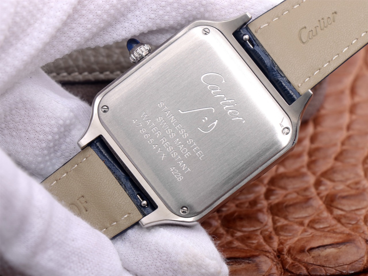 69Swiss-Cartie-Santos-Replica-Leather-strap-52MM-6