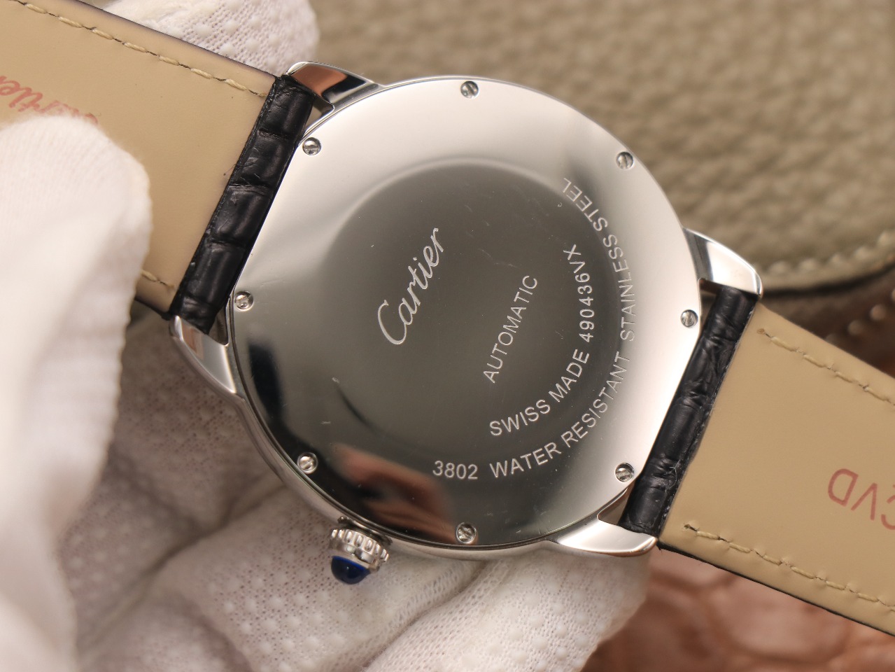 73Swiss-Cartie-Ronde-Replica-W6701010-Leather-strap-42MM-6