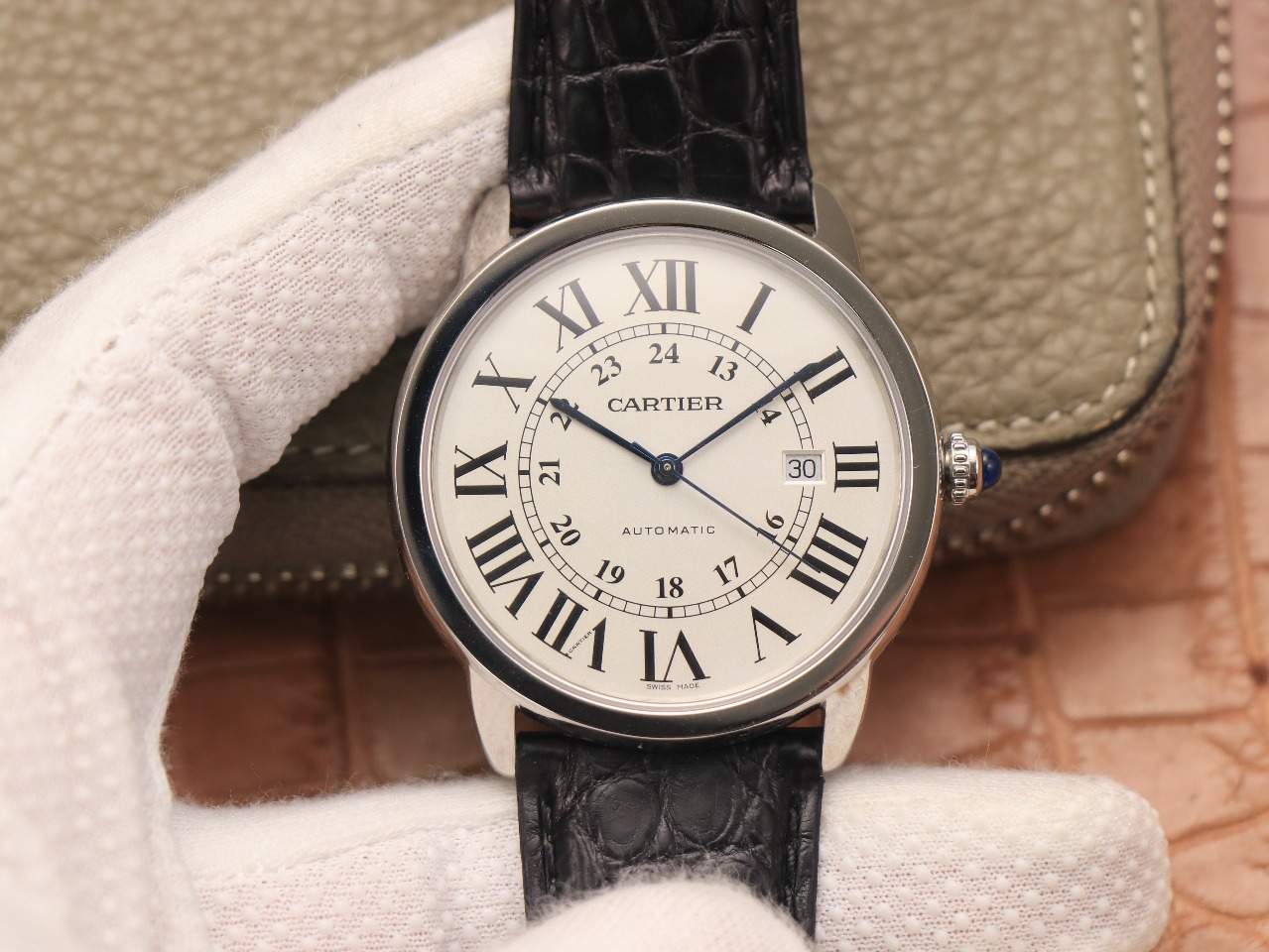 73Swiss-Cartie-Ronde-Replica-W6701010-Leather-strap-42MM