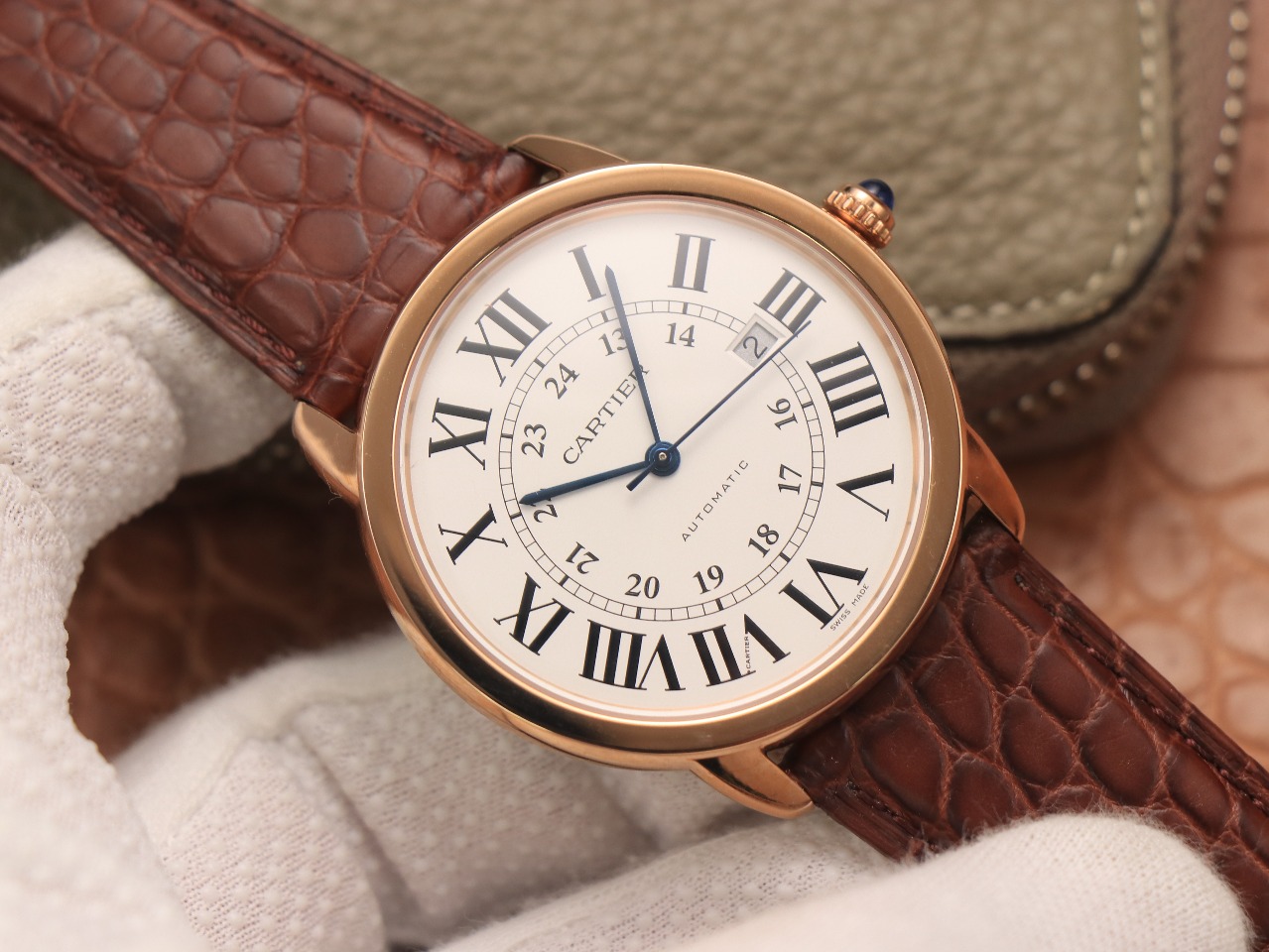75Swiss-Cartie-Ronde-Replica-W6701010-Leather-strap-42MM-2