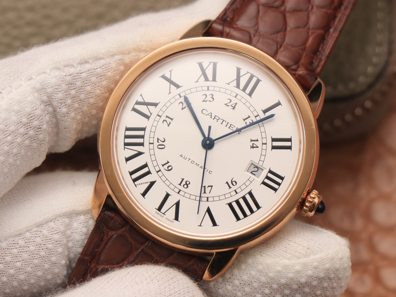 75Swiss-Cartie-Ronde-Replica-W6701010-Leather-strap-42MM-3