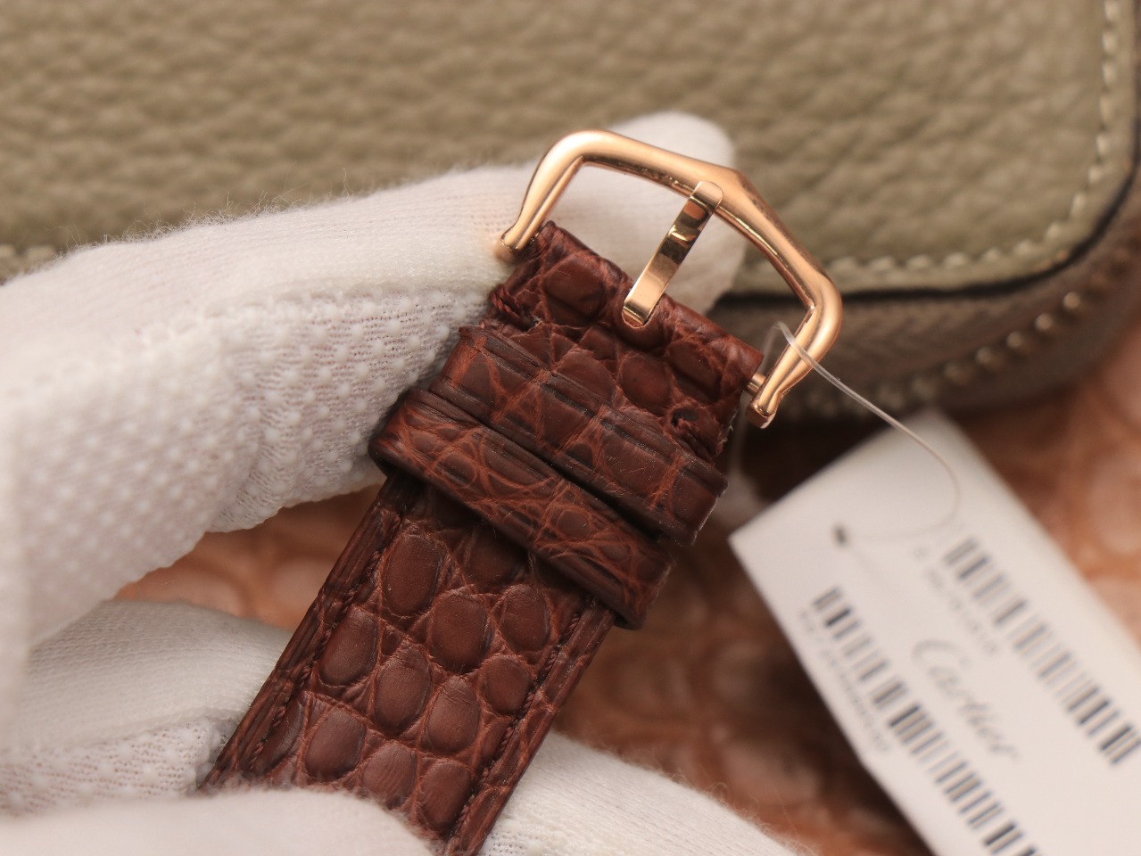 75Swiss-Cartie-Ronde-Replica-W6701010-Leather-strap-42MM-7