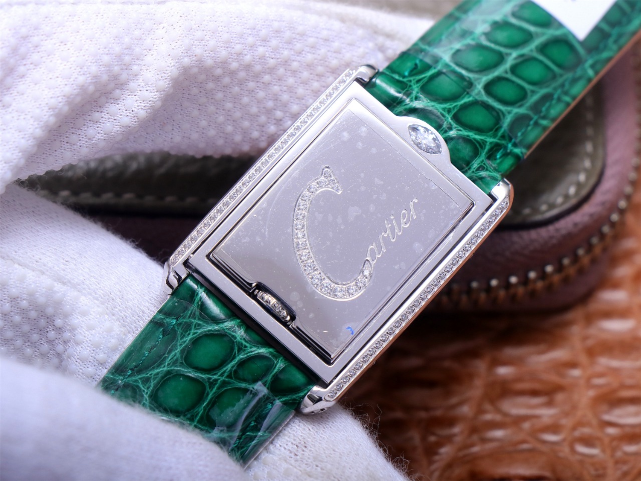 78Swiss-Cartie-Tank-Replica-Leather-strap-31MM-4