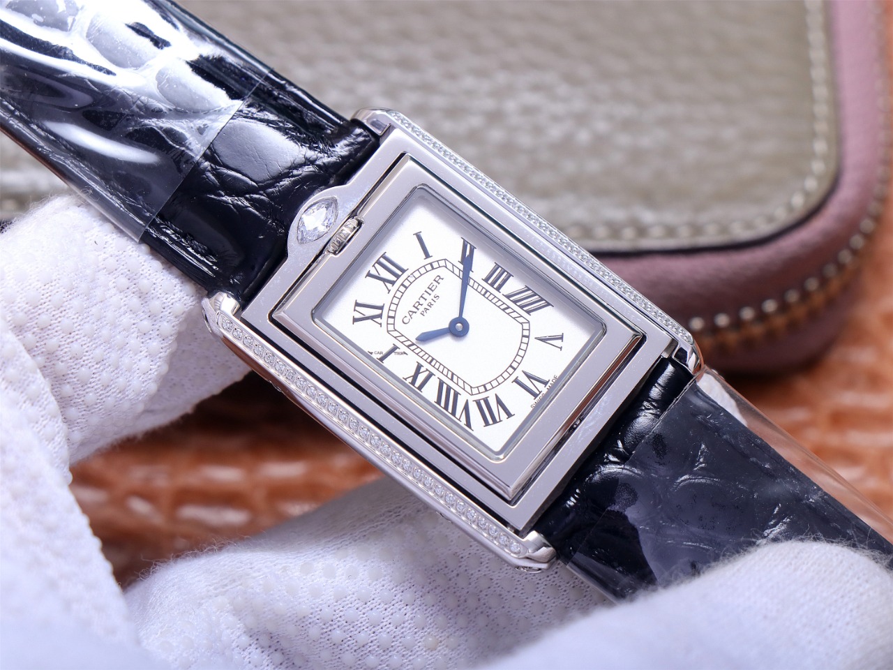 79Swiss-Cartie-Tank-Replica-Leather-strap-31MM-1