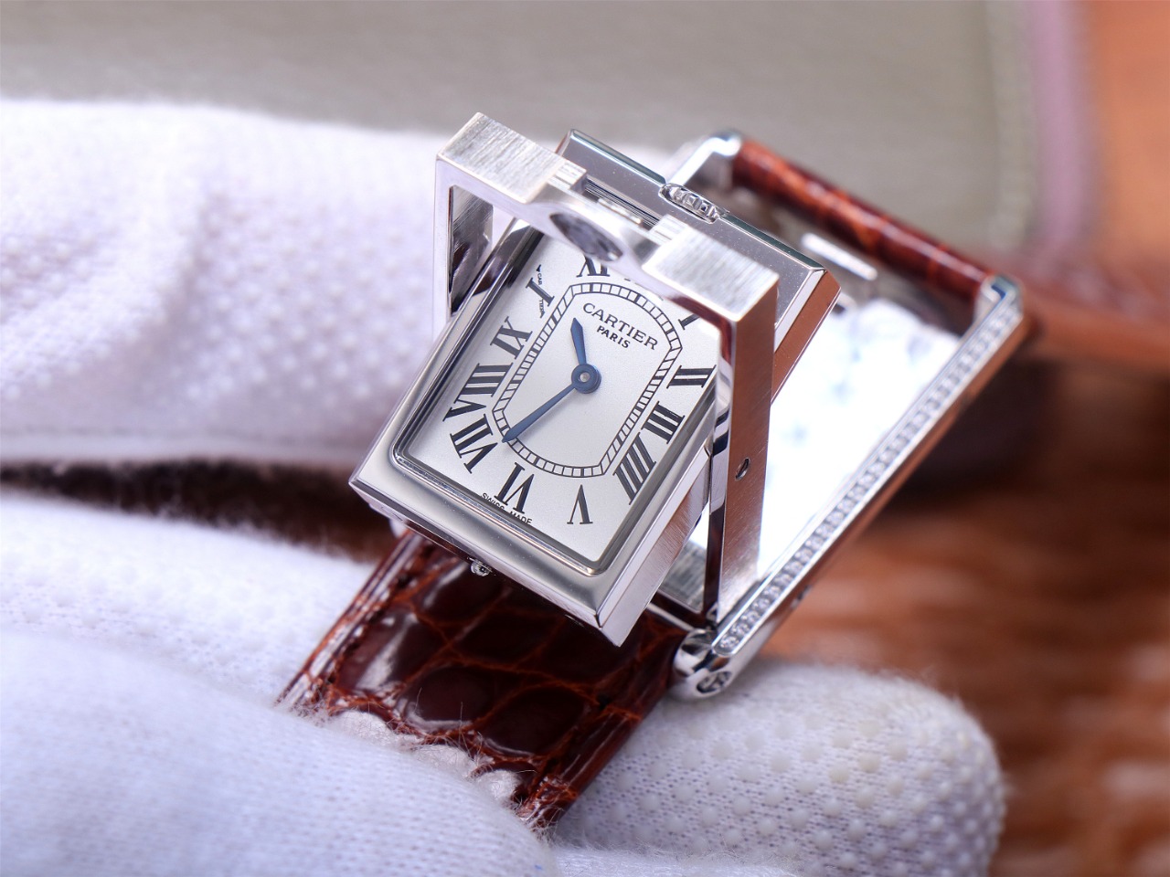 82Swiss-Cartie-Tank-Replica-Leather-strap-31MM-3